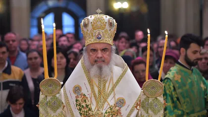 Patriarhul Daniel: Florile purtate de Florii - iubirea sfântă şi smerită faţă de Dumnezeu şi faţă de semeni