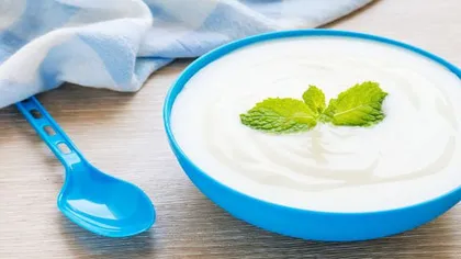 5 motive să incluzi iaurtul grecesc în dietă