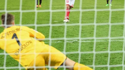 Situaţie inedită în Bundesliga, generată de arbitrajul video. Jucătorii au fost chemaţi de la vestiare să execute un penalty