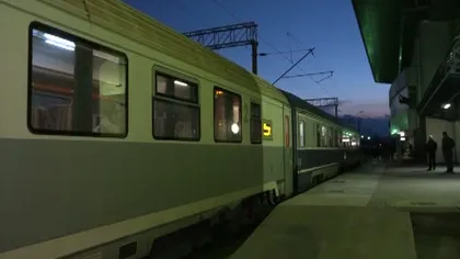 Tren blocat pe pod, deasupra Dunării, timp de trei ore VIDEO