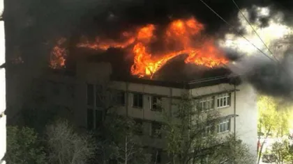 Incendiu într-un centru comercial din Capitală