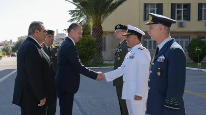 Consolidarea relaţiilor militare dintre România şi Grecia, discutată de miniştrii Apărării din cele două state
