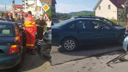 Două accidente în Bistriţa, cu trei copii printre cei cinci răniţi. Pe drum, ambulanţa a avut şi ea un accident