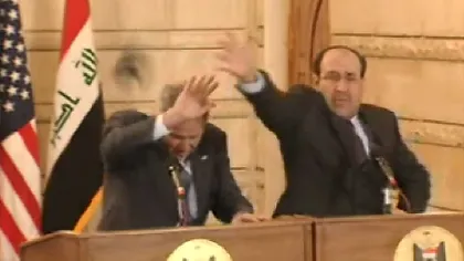 Jurnalistul irakian care a aruncat cu pantoful în preşedintele George W. Bush, în 2008, ajunge în Parlament