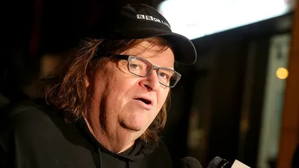 Cineastul Michael Moore vrea să recupereze un documentar despre Donald Trump