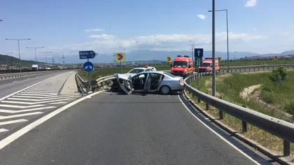 Accident pe Autostrada Sibiu - Orăştie: trei persoane au fost rănite