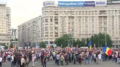 Protest împotriva Coaliţiei PSD-ALDE în Bucureşti şi în ţară. Mii de persoane s-au adunat în Piaţa Victoriei UPDATE