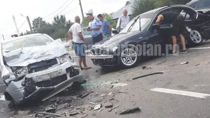 ACCIDENT GRAV în Buzău. Cinci persoane rănite, după ce două maşini s-au ciocnit