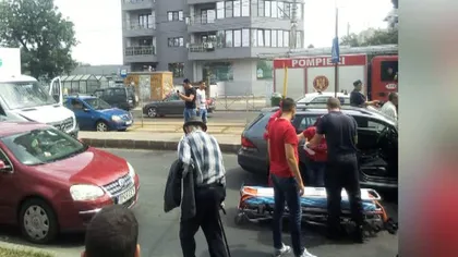 Accident grav în Bucureştii Noi. O femeie a ajuns la spital