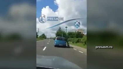 Imagini şocante în trafic. Cum a fost surprins pasagerul unei maşini VIDEO