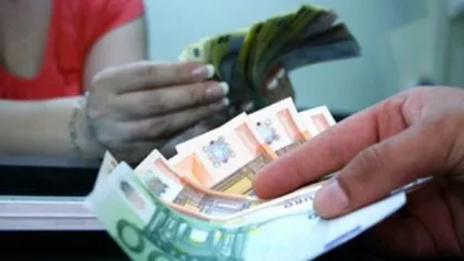 Veşti proaste pentru românii cu credite în lei: Indicele Robor a crescut la 3,25%