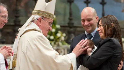 Papa Francisc: Doar cuplurile heterosexuale pot fi considerate 