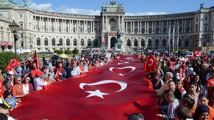 Alegeri în Turcia: Austria le cere cetăţenilor turci din diaspora care au votat cu Erdogan să se întoarcă în ţara lor