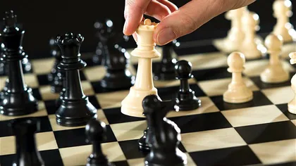 Elevii scutiţi la orele de educaţie fizică şi sport vor juca şah