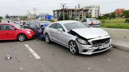 Accident în lanţ la ieşire din Constanţa. Şapte maşini au fost implicate