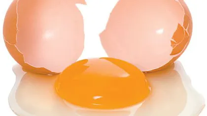 Cum afli dacă EŞTI BLESTEMAT cu ajutorul unui ou. Ce trebuie să faci