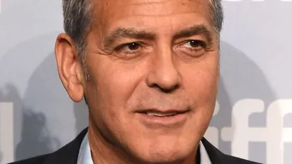 George Clooney, rănit într-un accident de maşină. Actorul se afla pe motocicletă