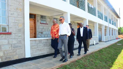 Fostul preşedinte american, Barack Obama, în vizită la familia sa din Kenya GALERIE FOTO