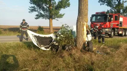 ACCIDENT CUMPLIT în Teleorman: maşina s-a rupt în două, şoferul a murit pe loc FOTO
