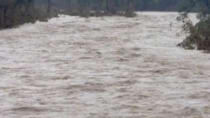 Tragedie din cauza inundaţiilor. Doi copii şi bunicii lor au murit înecaţi în Tulcea, în timpul traversării unui pârâu UPDATE