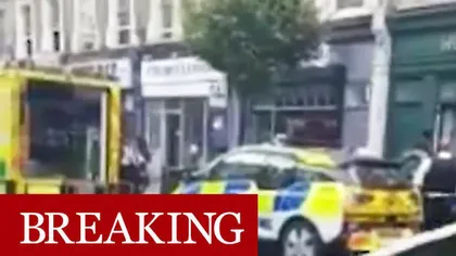 Un adolescent de 16 ani a fost înjunghiat în Londra. Băiatul are răni grave, iar viaţa lui este ameninţată