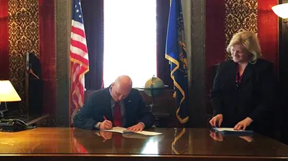 Guvernatorul Pete Ricketts a proclamat 2018 drept Anul Centenarului României în statul american Nebraska