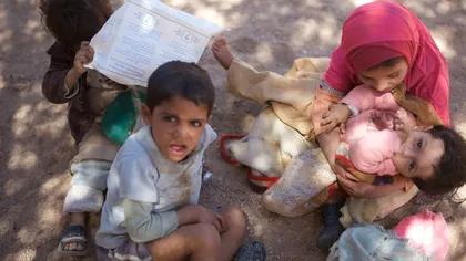 Aproximativ 85.000 de copii au murit de malnutriţie din cauza crizei din Yemen (Salvaţi Copiii)