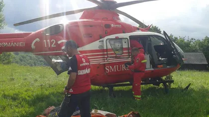 Turist căzut într-o râpă în munţii Făgăraşului. Elicopterul SMURD, chemat de urgenţă