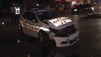Accident cu maşina poliţiei, în Capitală. Doi agenţi au fost răniţi