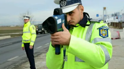 Legea care prevede că maşinile de poliţie cu radar trebuie presemnalizate, amânată de CCR pe 23 octombrie