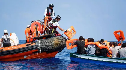 Ministrul de Interne al Italiei ameninţă cu returnarea migranţilor în Libia