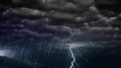 ALERTĂ METEO: Cod galben de furtuni, cu descărcări electrice, vânt puternic şi căderi de grindină. VEZI ZONELE VIZATE