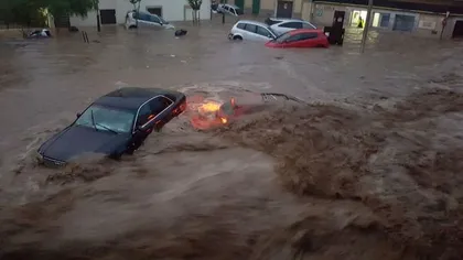 Inundaţii devastatoare în Spania. Cel puţin 10 oameni şi-au pierdut viaţa, alte zeci sunt date dispărute