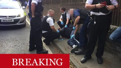 Baie de sânge în Londra: Poliţişti înjunghiaţi şi răniţi