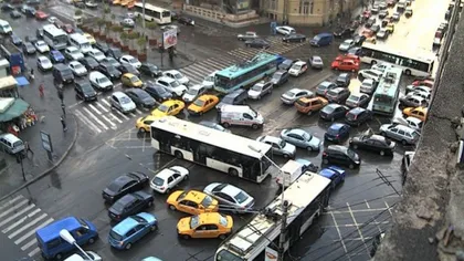Referendum în Bucureşti, pentru restricţionarea traficului în centrul oraşului. Se va institui o taxă pentru şoferi