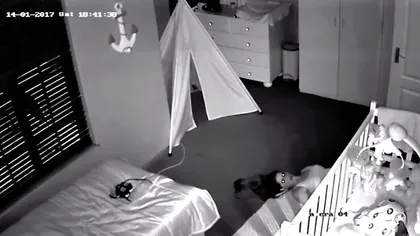 S-a uitat întâmplător pe camera de supraveghere din dormitorul bebeluşului şi şi-a vazut soţia într-o ipostază ciudată