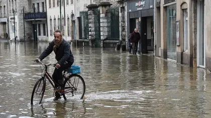 MAE român, atenţionare de călătorie în Franţa: ploi abundente şi inundaţii