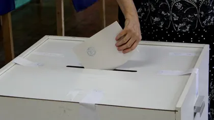 Referendum pentru revizuirea Constituţiei. Secțiile de votare s-au închis. Referendumul a eșuat