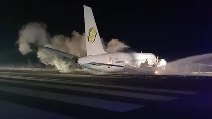 Pasageri răniţi după ce un avion a fost nevoit să aterizeze de urgenţă