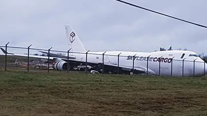 Un avion a ieşit de pe pistă în timpul aterizării. Aeroportul a fost închis după incident