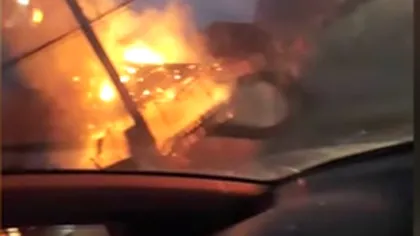 Incendiu la o casă din judeţul Mureş. Nimeni nu a fost rănit, dar proprietarii au rămas fără acoperiş în prag de iarnă