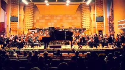 Filarmonica din Timişoara, reorganizată după modelul celei din Viena. Numărul instrumentiştilor va creşte cu 25, până la 111