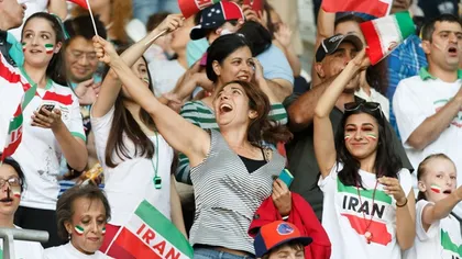 Iranul va fi obligat să permită prezenţa femeilor pe stadioane. FIFA va da ultimatum pentru adoptarea acestei măsuri