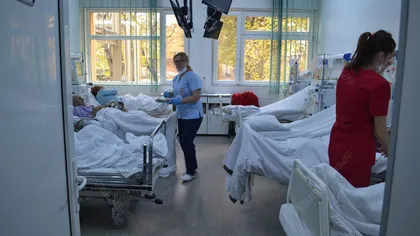Situaţie revoltătoare la Spitalul de Urgenţă Craiova. O angajată a cerut ŞPAGĂ cadourile aduse pentru copiii bolnavi