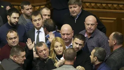 Introducerea legii marţiale în Ucraina poate duce la o escaladare a conflictului