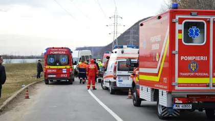 Accident GRAV în Cluj: un autoturism şi un microbuz s-au ciocnit frontal, un şofer a murit pe loc