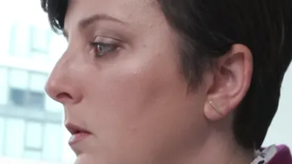 Caz şocant. O femeie care înregistra un filmuleţ pentru detoxifierea naturală pe internet, face accident vascular celebral VIDEO