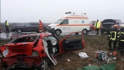 Accident GRAV pe DN1: doi morţi după coliziunea a trei maşini