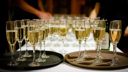 5 reguli cu alcoolul de Revelion. Sfaturi importante de la Dr. Oz