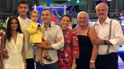 Adrian Năstase petrece Sărbătorile de iarnă cu familia în Vietnam